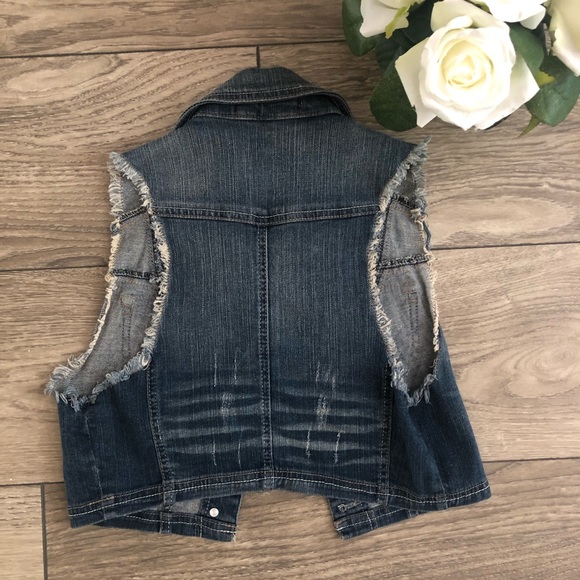 FOREVER 21 denim distressed dark wash fade vest size small - Picture 4 of 6